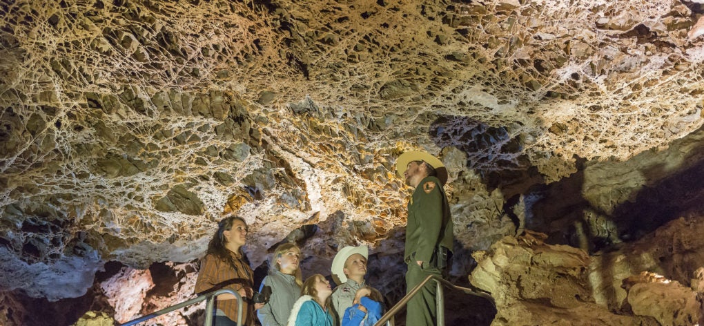 Wind Cave tour with ranger