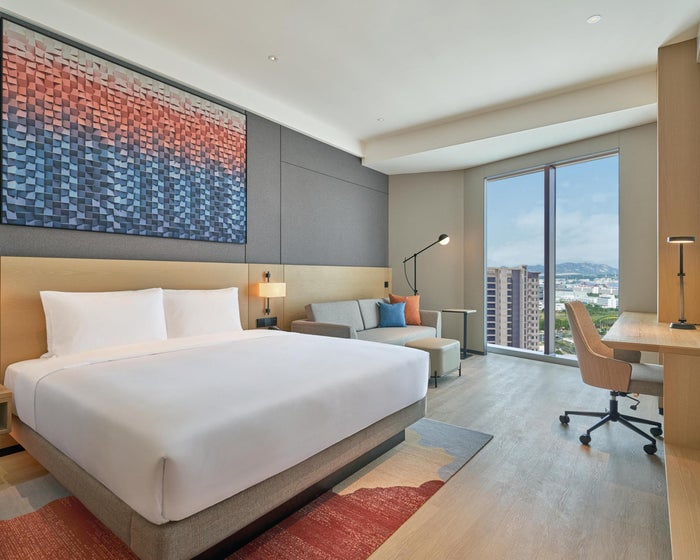 Hyatt Place Yantai Development Zone guest room
