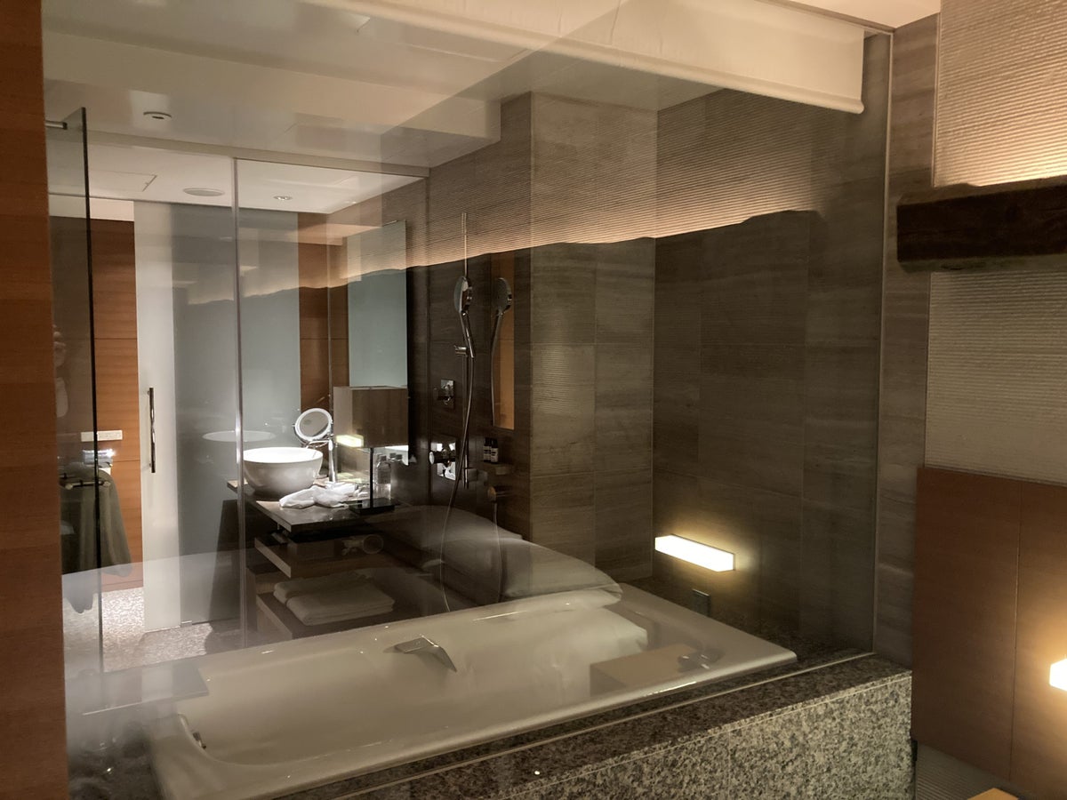Hyatt Regency Tokyo bedroom looking into shower
