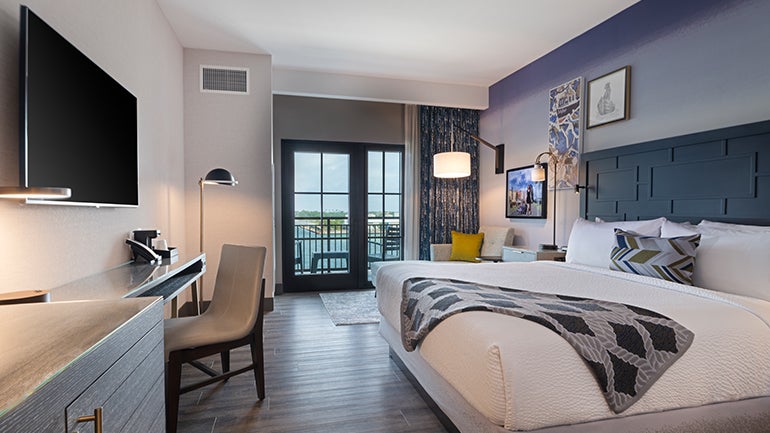 Hotel Indigo Panama City Marina king premium bayview balcony