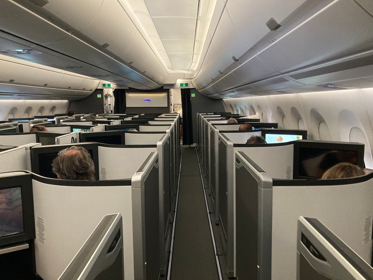 British Airways A350 1000 Club Suites review LAS LHR cabin