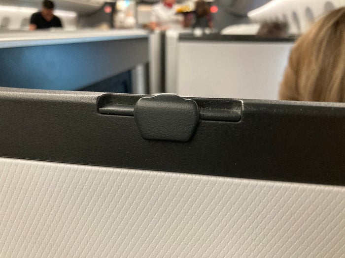 British Airways A350 1000 Club Suites review LAS LHR coat hook 