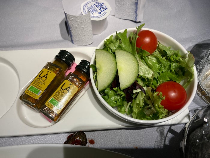British Airways A350 1000 Club Suites review LAS LHR dinner sald dressing 