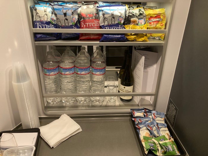 British Airways A350 1000 Club Suites review LAS LHR galley snacks