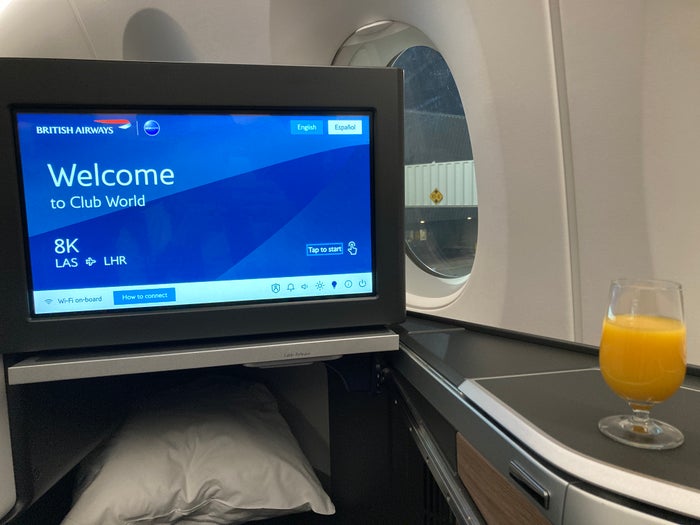 British Airways A350 1000 Club Suites review LAS LHR welcome drink