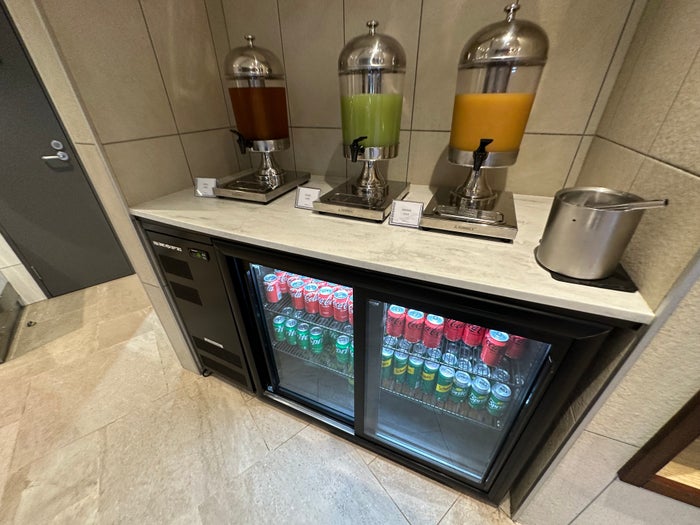 Fiji Airways NAN Lounge Beverages