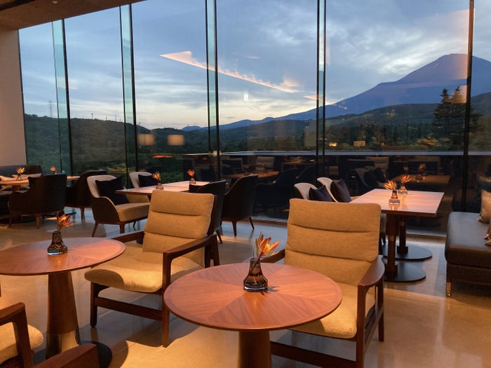 Fuji Speedway Hotel Trofeo Lounge night Fuji Speedway Hotel Trofeo Lounge night