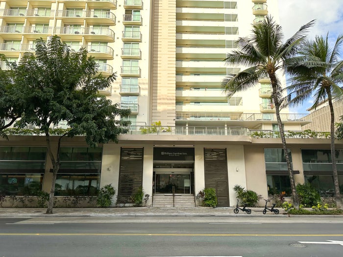 Hilton Garden Inn Waikiki Beach front door Hilton Garden Inn Waikiki Beach front door