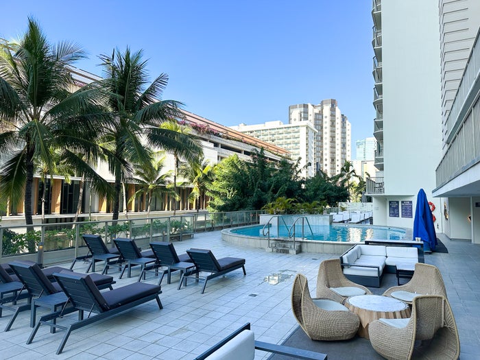 Hilton Garden Inn Waikiki Beach in Honolulu, Hawai’i [In-Depth Hotel Review]