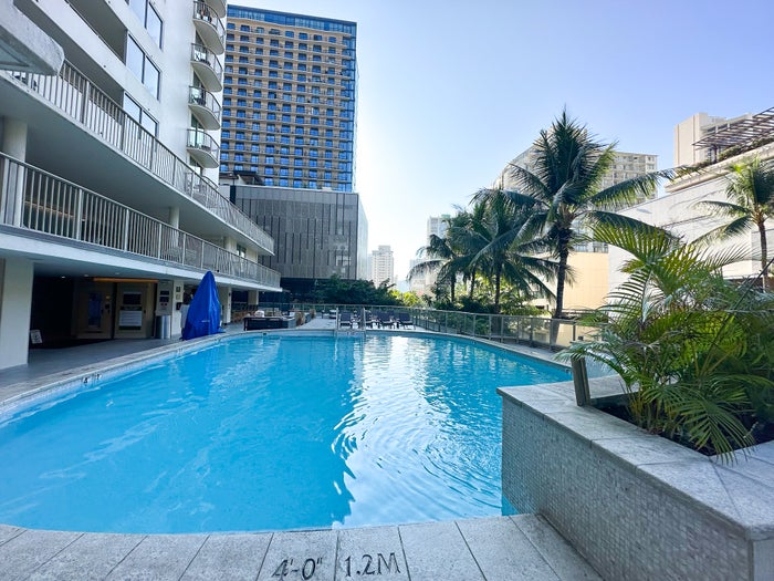 Hilton Garden Inn Waikiki Beach pool view Hilton Garden Inn Waikiki Beach pool view
