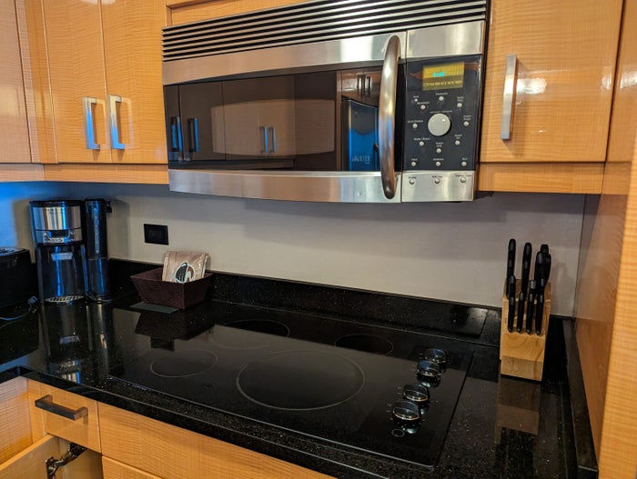 Hilton Grand Vacations Elara Las Vegas kitchen stove Hilton Grand Vacations Elara Las Vegas kitchen stove