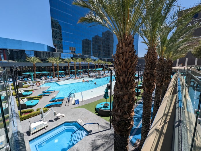 Hilton Grand Vacations Elara Las Vegas pool and hot tub Hilton Grand Vacations Elara Las Vegas pool and hot tub