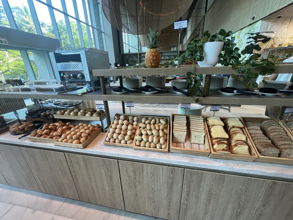 Hilton Santa Marta Nuggu Buffet Breads and Pastries