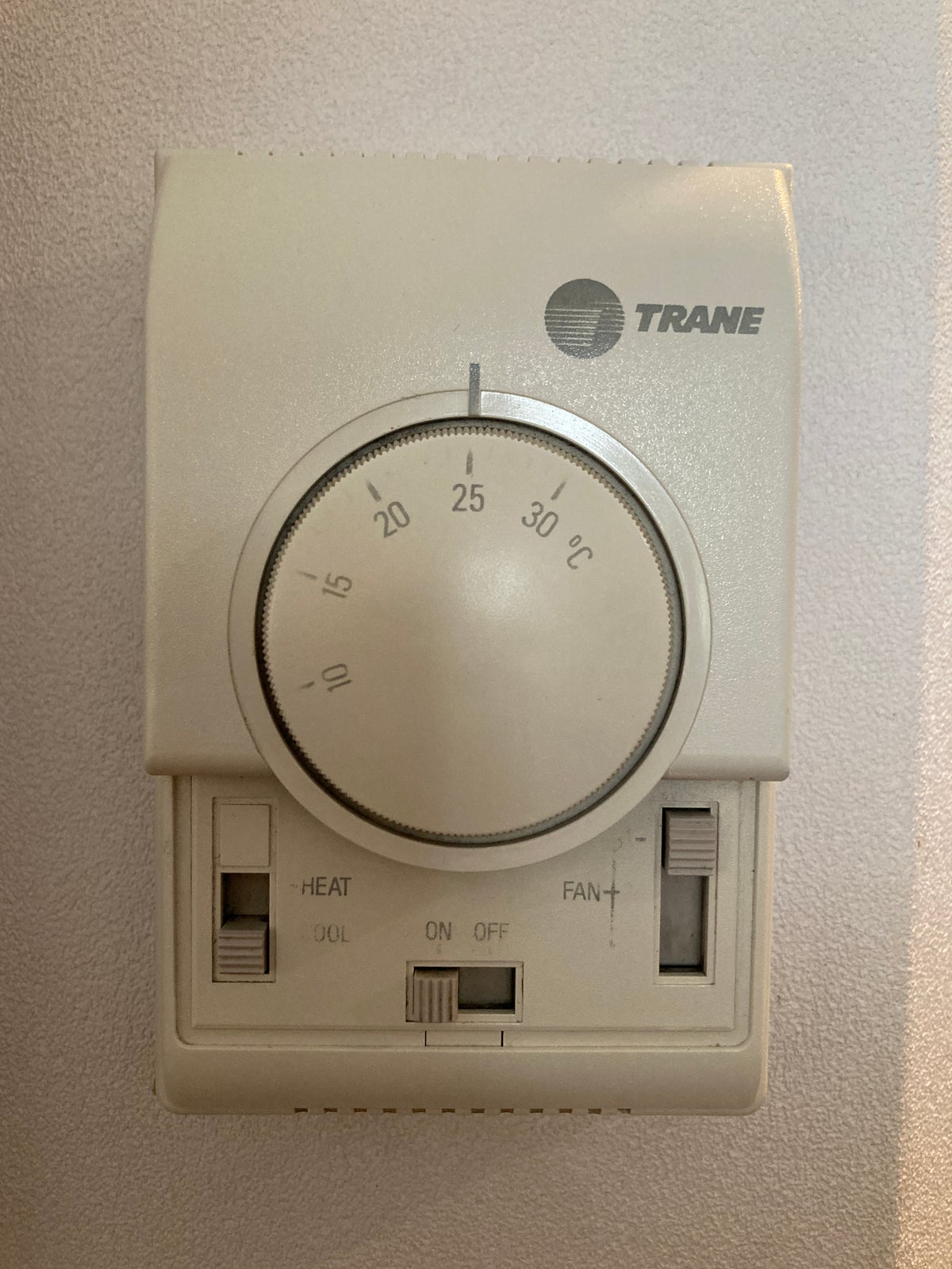 Hyatt Regency Casablanca junior suite thermostat