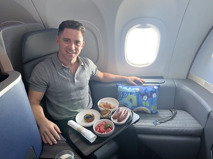 JetBlue Airbus A321LR Mint Studio Business Class Review [CDG to JFK]