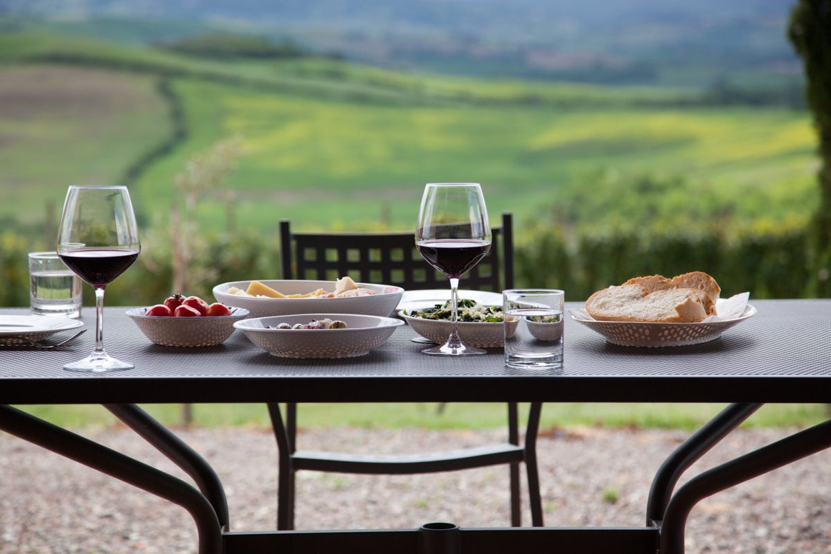 Lunch table in Tuscany