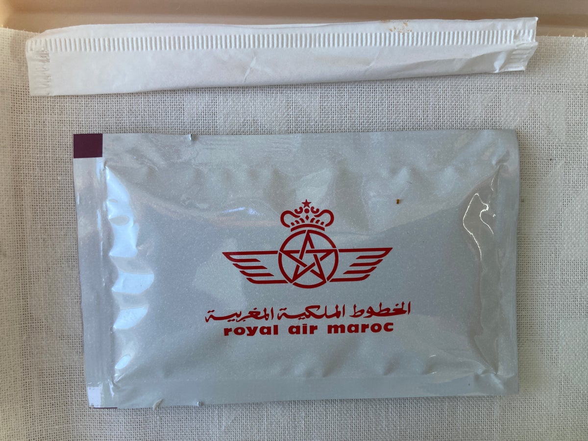 Royal Air Maroc Boeing 737 MAX 8 business class LHR CMN meal service wet wipe toothpick