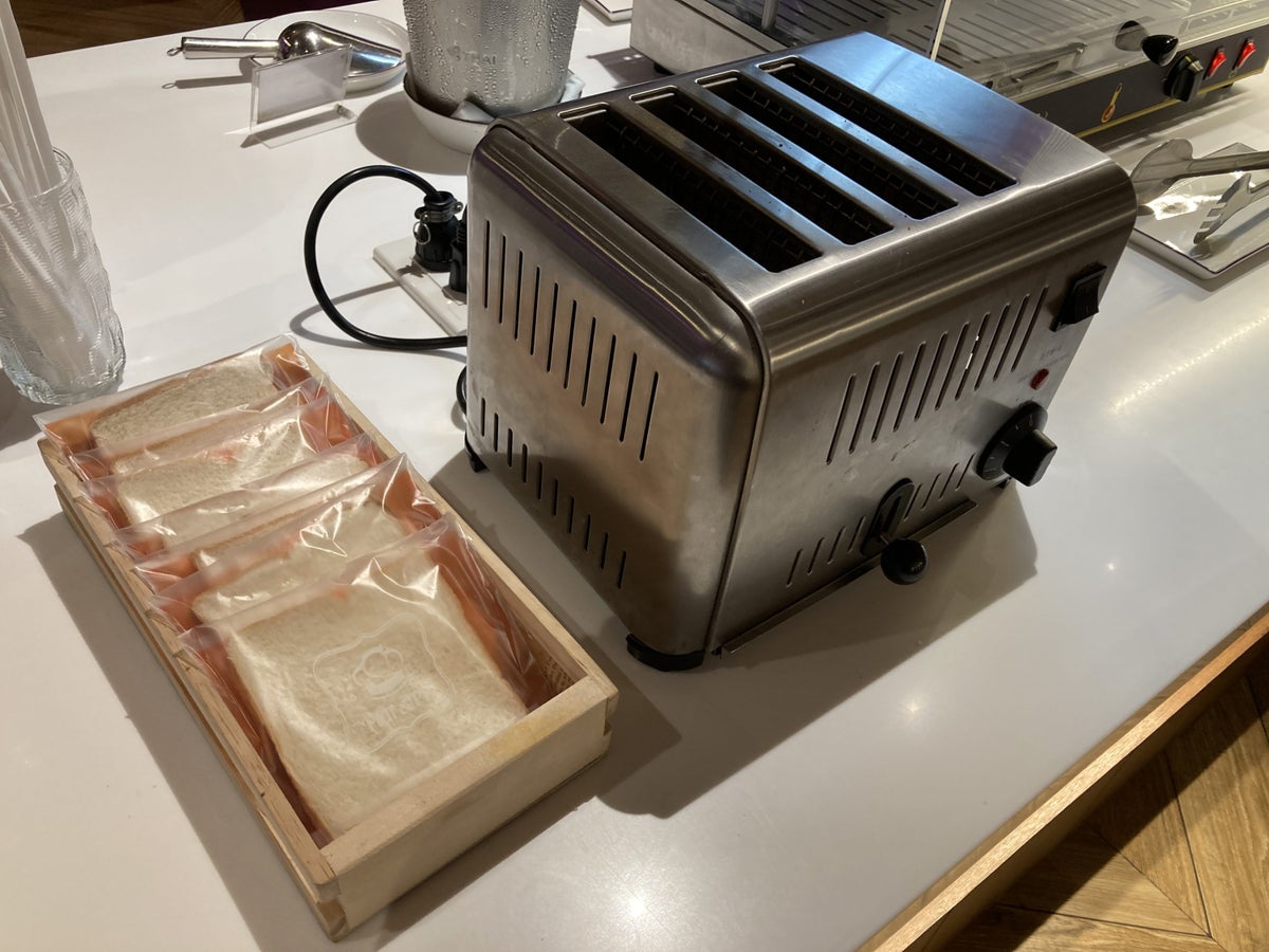 Royal Orchid Lounge HKT Domestic toaster