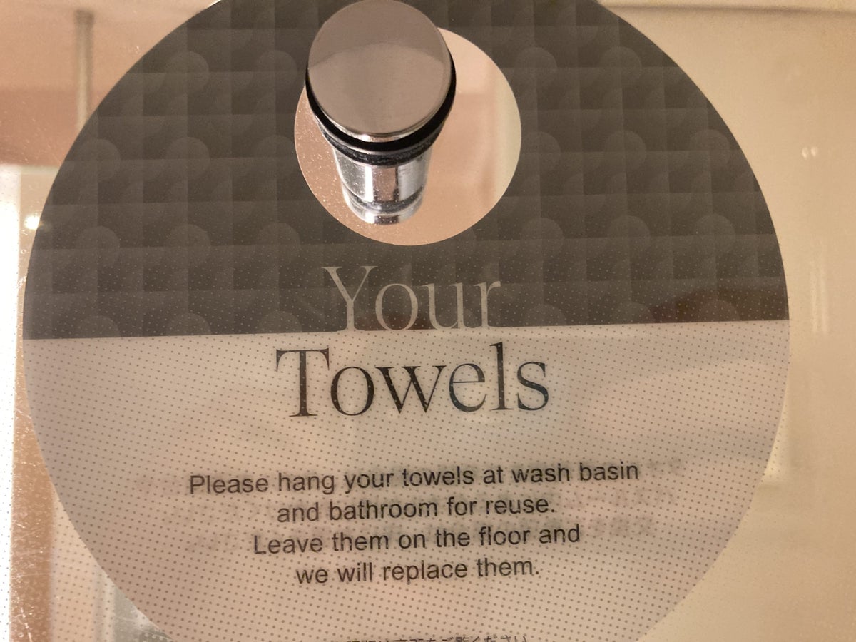 Sheraton Grand Hiroshima Bathroom Towels Sign