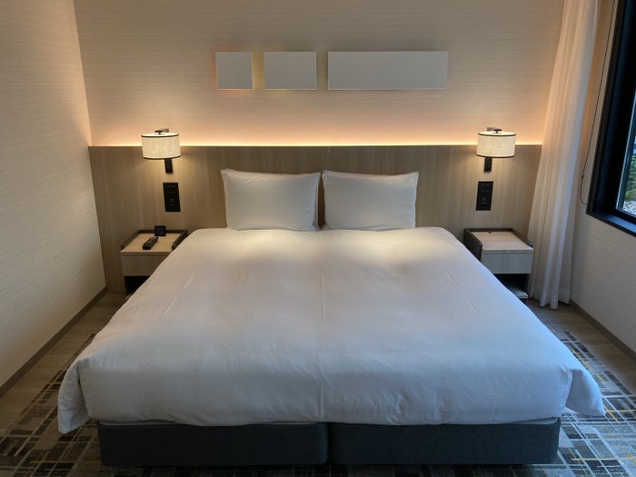 Hyatt Place Kyoto bedroom 1 king bed