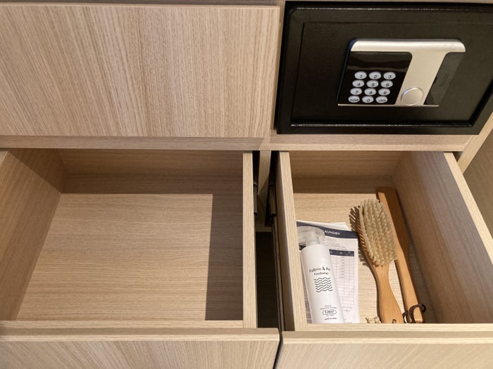 Hyatt Place Kyoto bedroom 1 king drawers