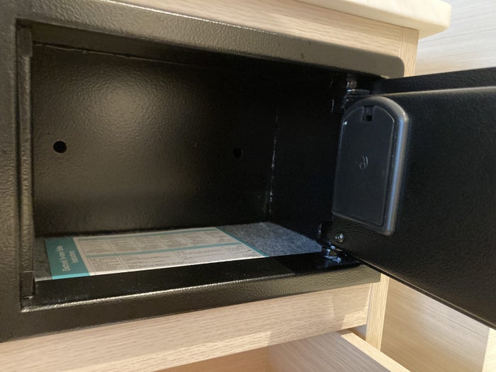 Hyatt Place Kyoto bedroom 1 king safe