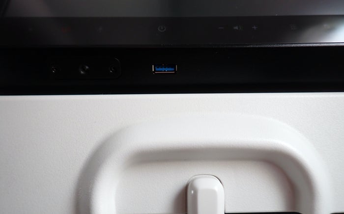 AC707 Seat 24F ports