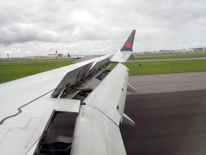 AC707 YYZ landing