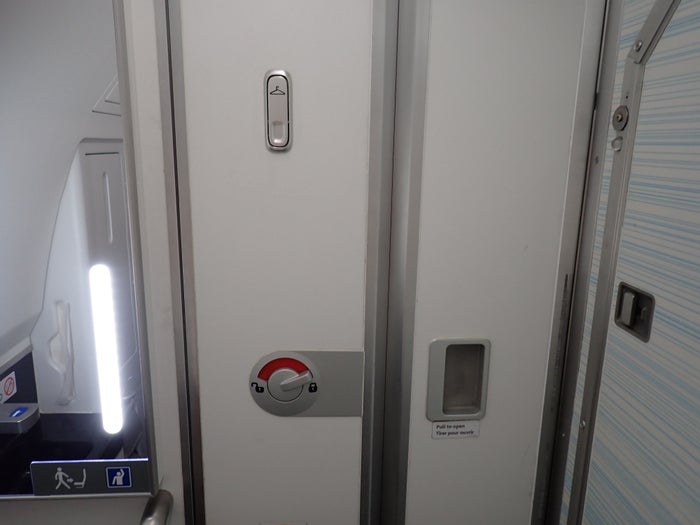 AC720 toilet door