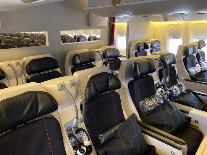 Air France Boeing 777 200 CDG JFK premium economy cabin Air France Boeing 777 200 CDG JFK premium economy cabin