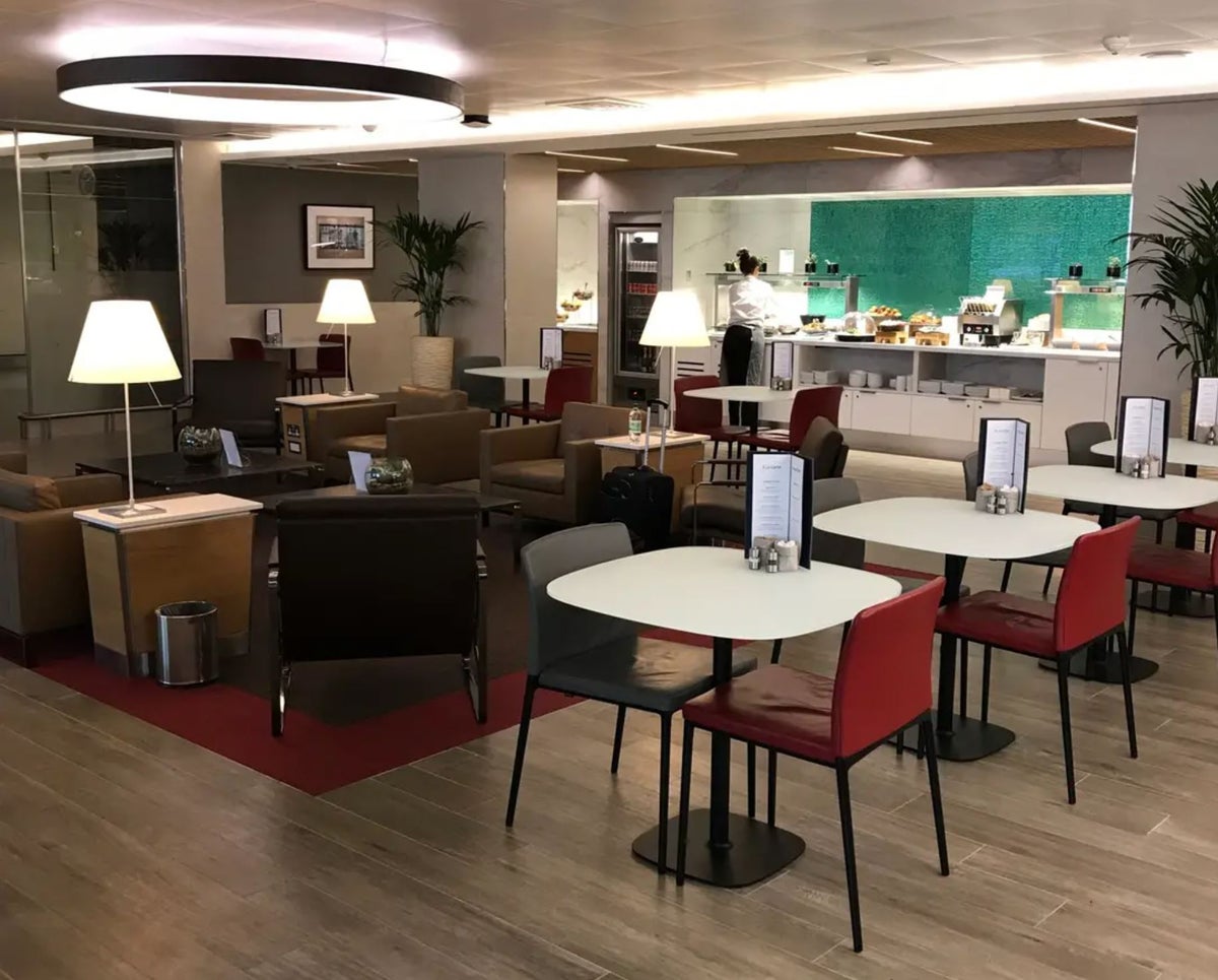American Airlines Arrivals Lounge