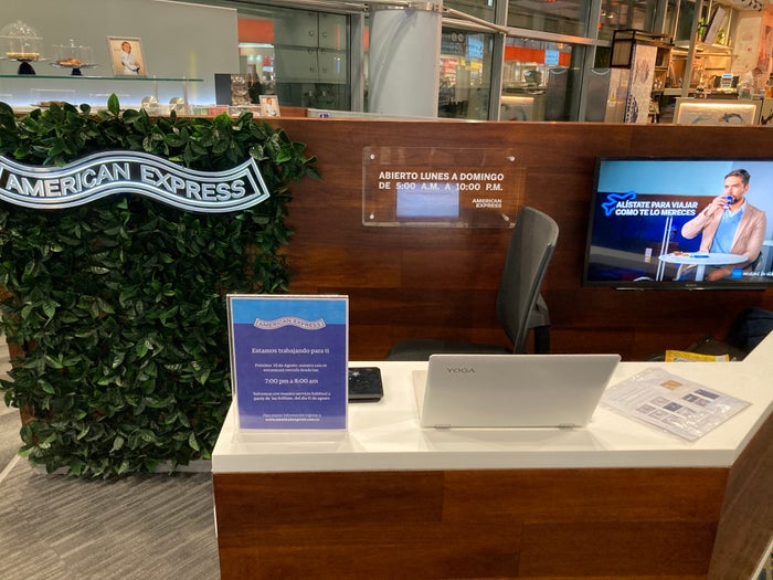 American Express Lounge Bogota BOG welcome desk American Express Lounge Bogota BOG welcome desk