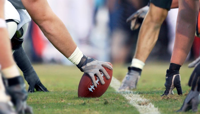 How To Save Money on a Trip to the Super Bowl [Flights and Hotels]