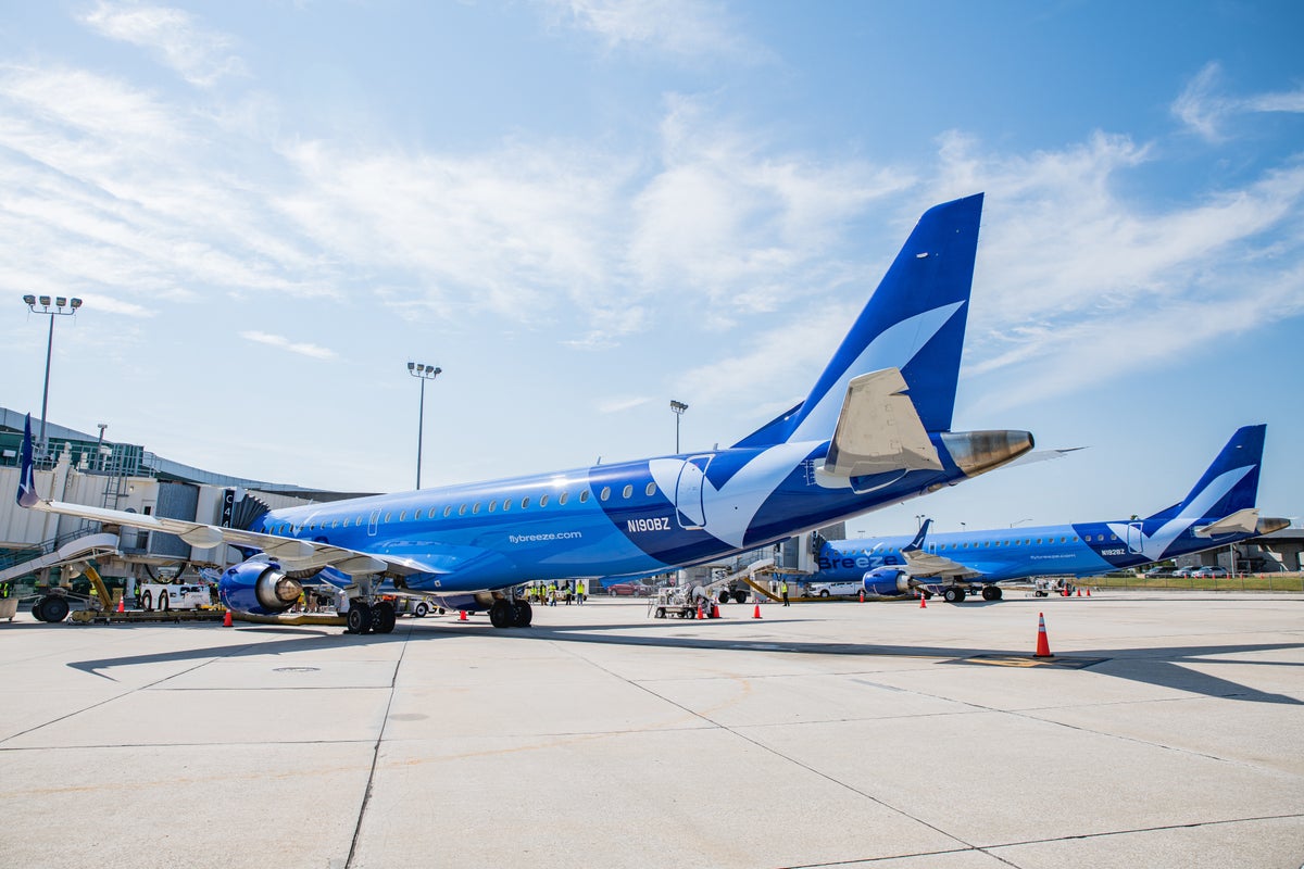 Breeze Airways Sale: Save 25% on Flights and Earn 5k BreezePoints
