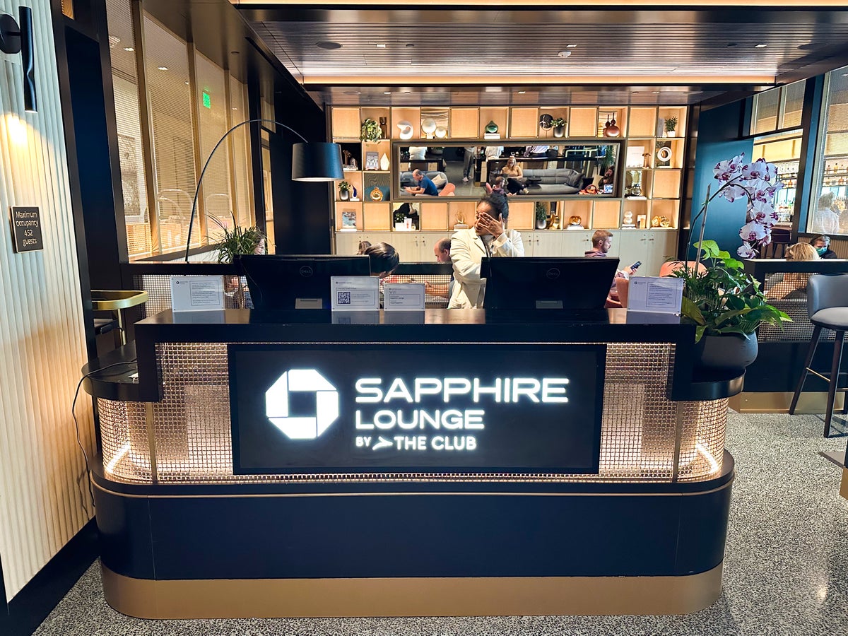 Chase Saphire Lounge Reception