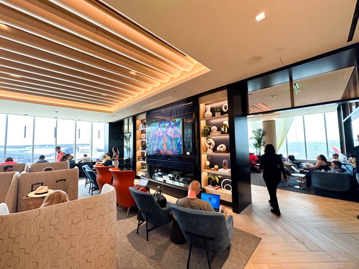 Chase Saphire Lounge Sitting area