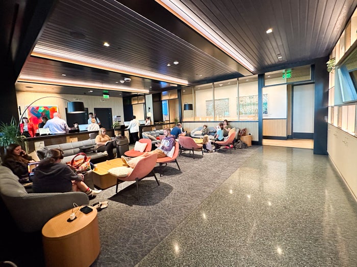 Chase Saphire Lounge Sitting