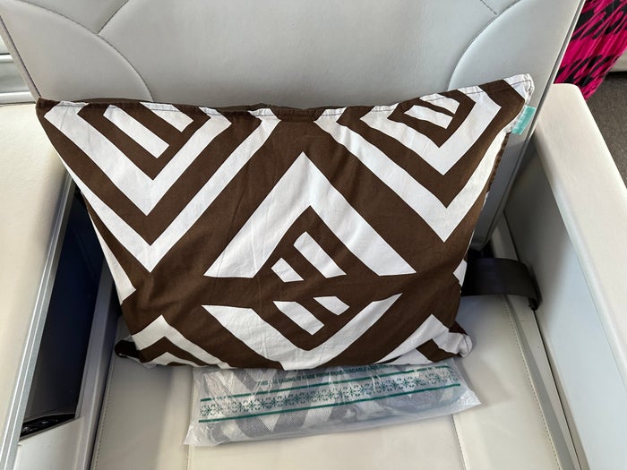 FIji Airways NAN MEL PIllow