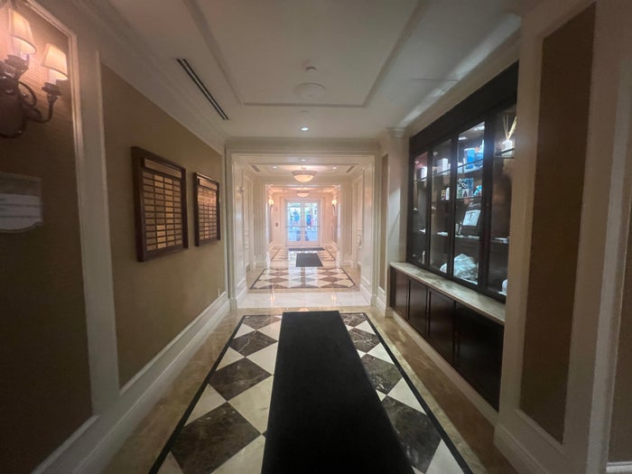 JW Marriott Turnberry Indoor Hallway JW Marriott Turnberry Indoor Hallway