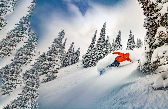 [Expired] Alaska Airlines Offering Third Day Free, Bonus Miles With a Mountain Collective Ski Pass