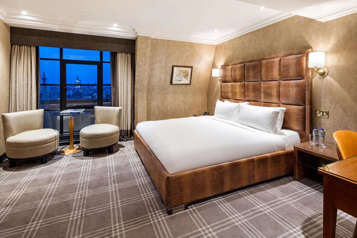 The Benefits of Radisson Rewards Elite Status [Club, Premium, VIP]