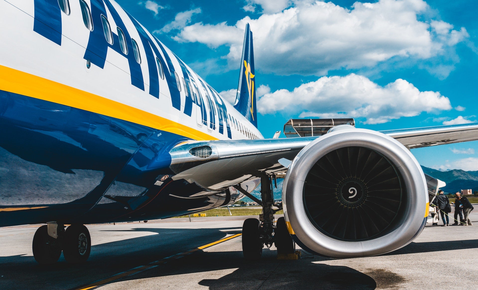 Ryanair Plans To End Airport Check-In and Paper Boarding Passes