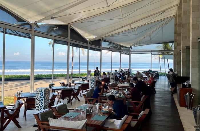W Seminyak Bali breakfast restaurant W Seminyak Bali breakfast restaurant