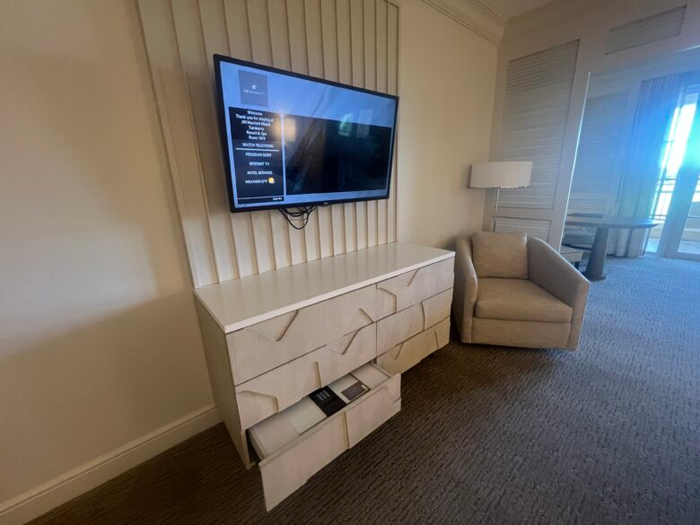 JW Marriott Turnberry room TV JW Marriott Turnberry room TV