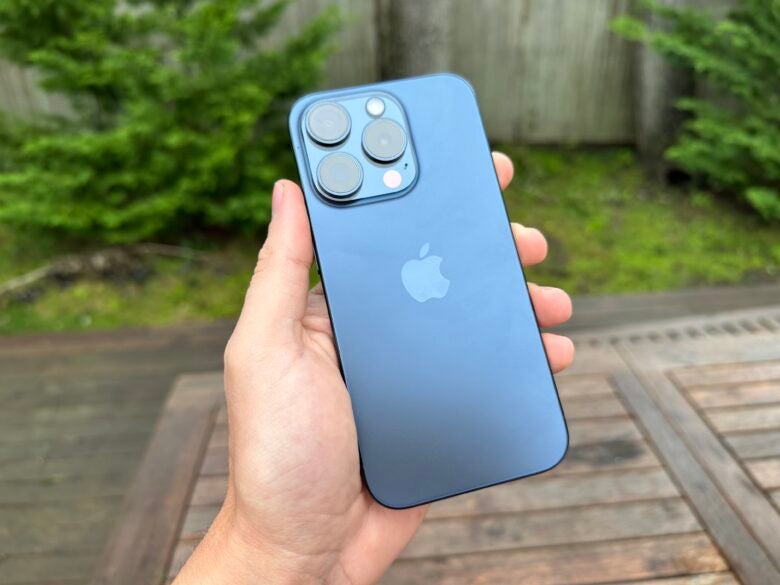 Apple iPhone 15 Pro Blue