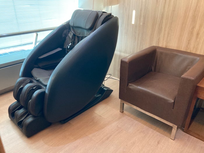 Apricot Business Lounge SGN massage chair Apricot Business Lounge SGN massage chair