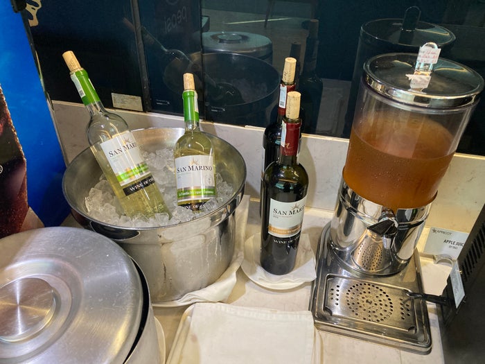Apricot Business Lounge SGN wine Apricot Business Lounge SGN wine