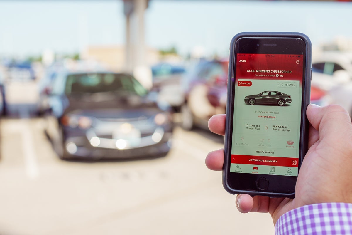 Avis car rental app lot