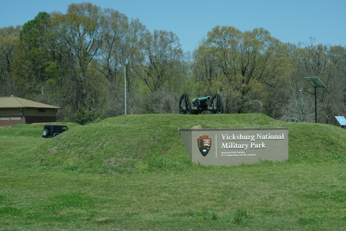 Entrance to the Vicksburg National Military Park Entrance to the Vicksburg National Military Park