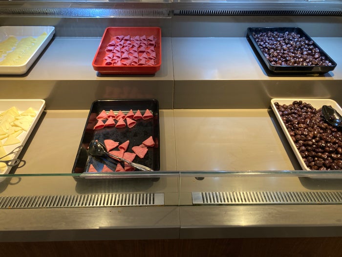 IGA Lounge IST buffet cold cuts IGA Lounge IST buffet cold cuts